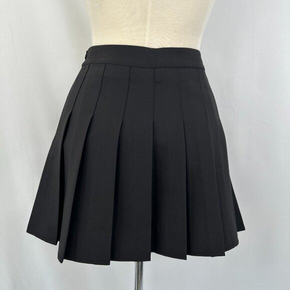 NWOT Black pleated Mini skirt With Shorts Size XS - Picture 1 of 8